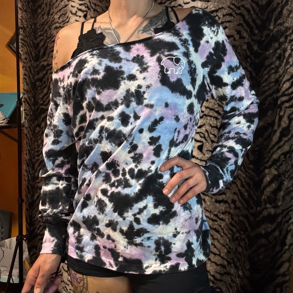 Women's Tie-Dye Off-Shoulder Top